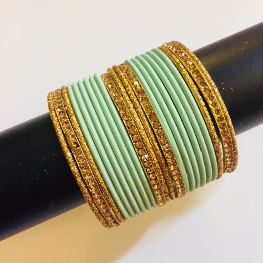 Indian Pakistani mint green 22 pieces bangles set - Picture 4 of 4